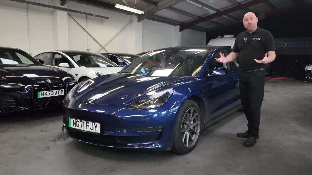 The Battery Degradation of a Tesla Model 3 with 216,000 Miles