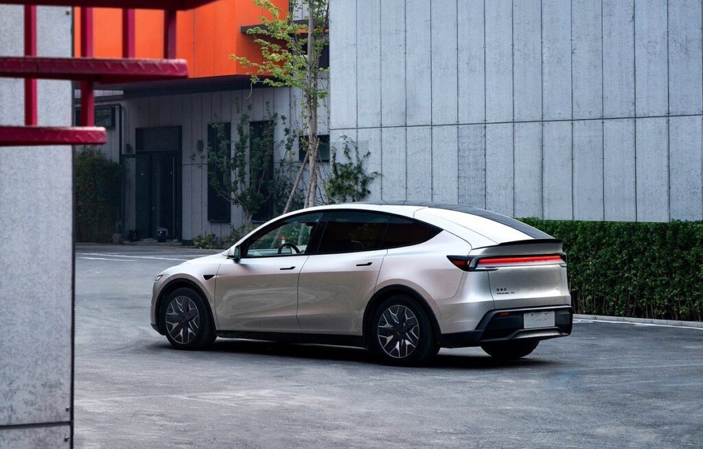 Tesla Model Y L now available for purchase in Australia