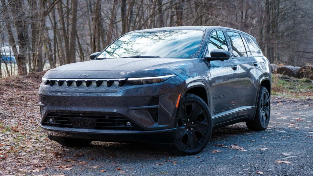 Jeep recalls over 11,000 Wagoneer S EVs due to liftgate safety concern