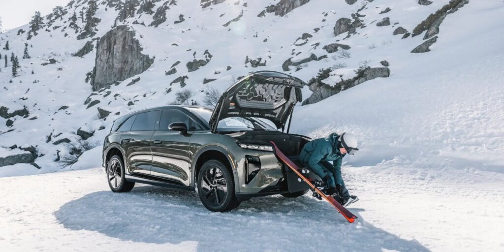 Comparing Lucid’s New Gravity with Tesla: A Closer Look