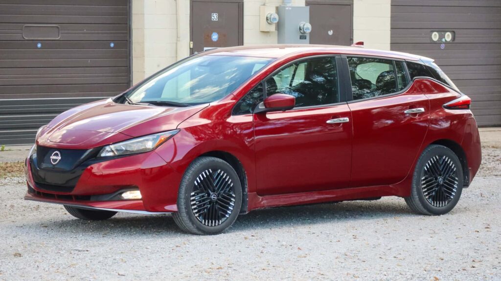 Hybrids Offer a Ray of Hope in the Face of EV Depreciation