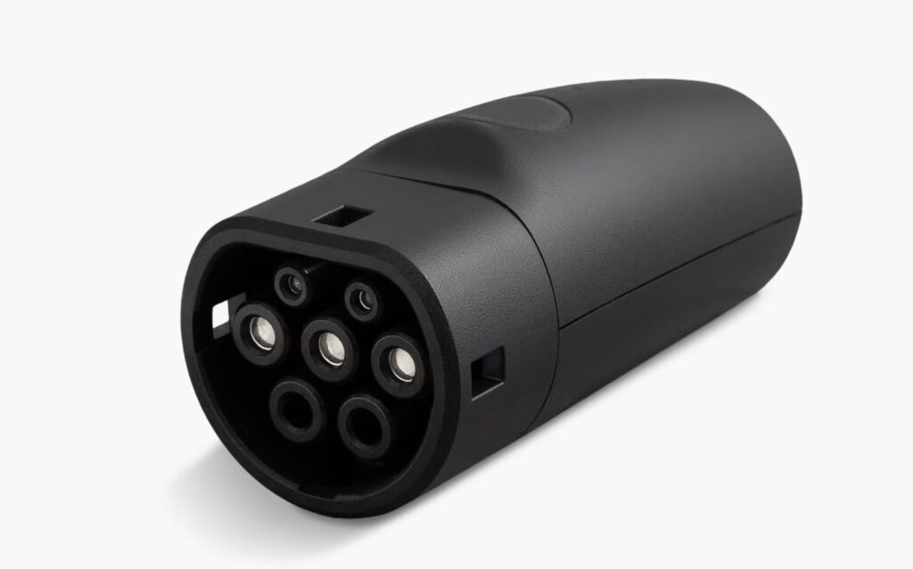 Tesla Model Y L Vehicle Power Adapter for Charging